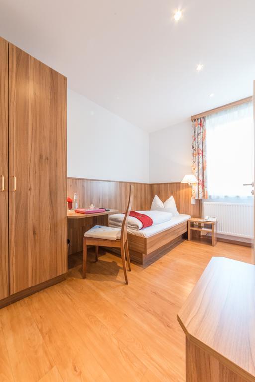 Hotel Drei Loewen Dachau Værelse billede