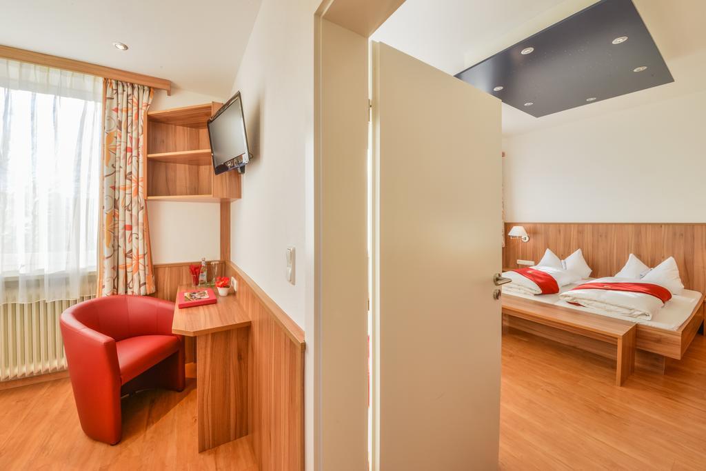 Hotel Drei Loewen Dachau Værelse billede