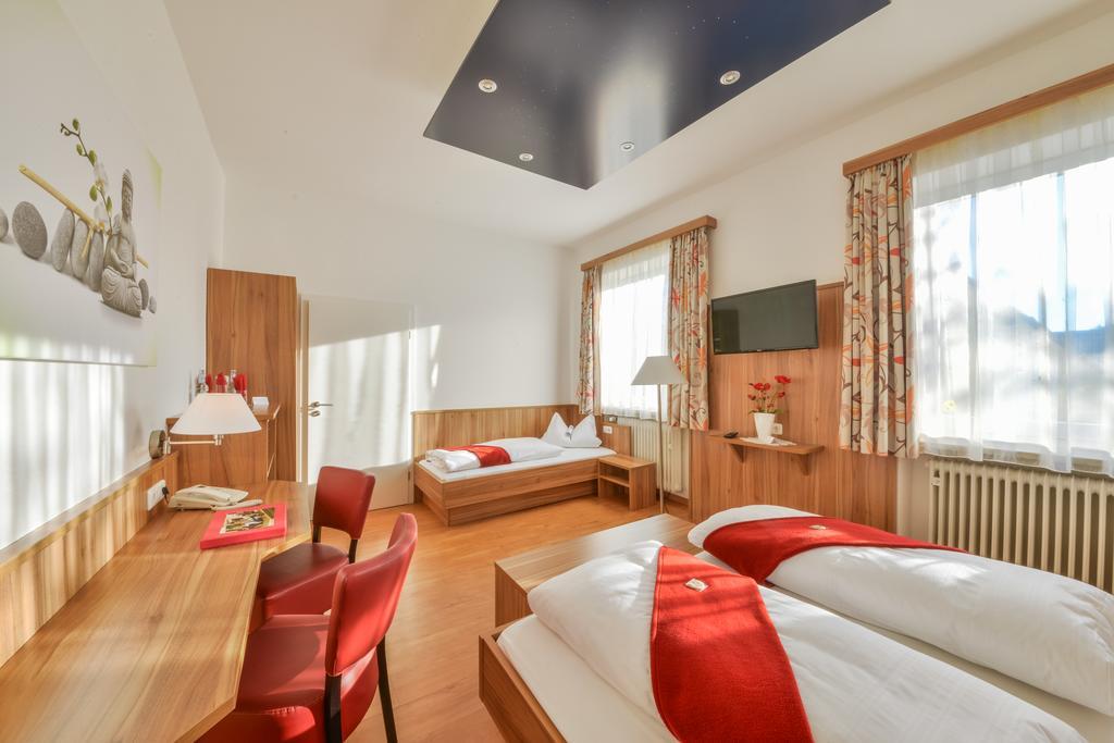 Hotel Drei Loewen Dachau Værelse billede